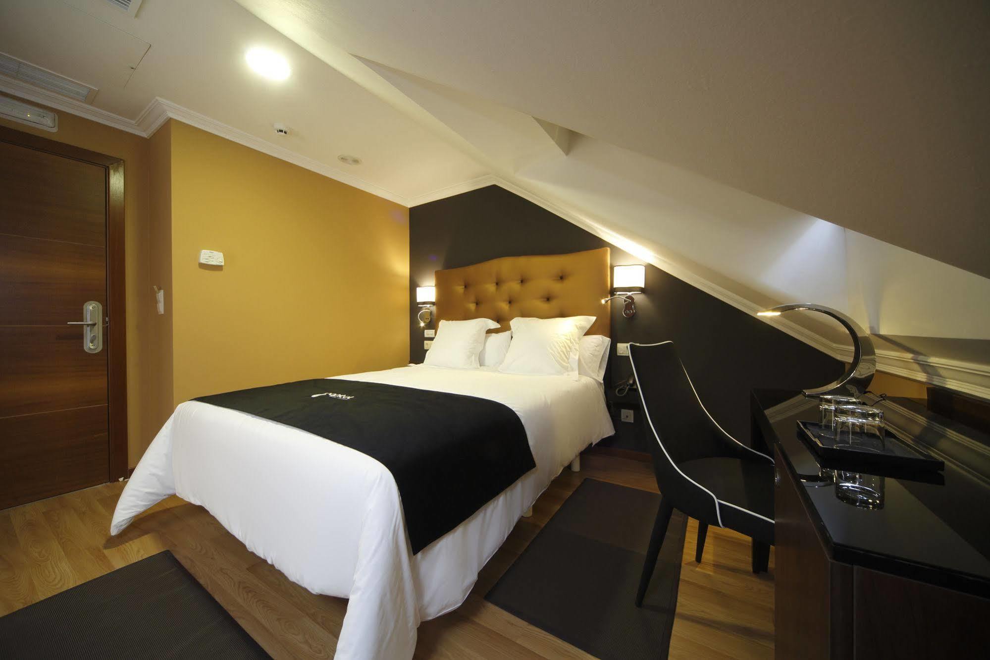 Capitol Boutique Hotel Santiago de Compostela Zewnętrze zdjęcie